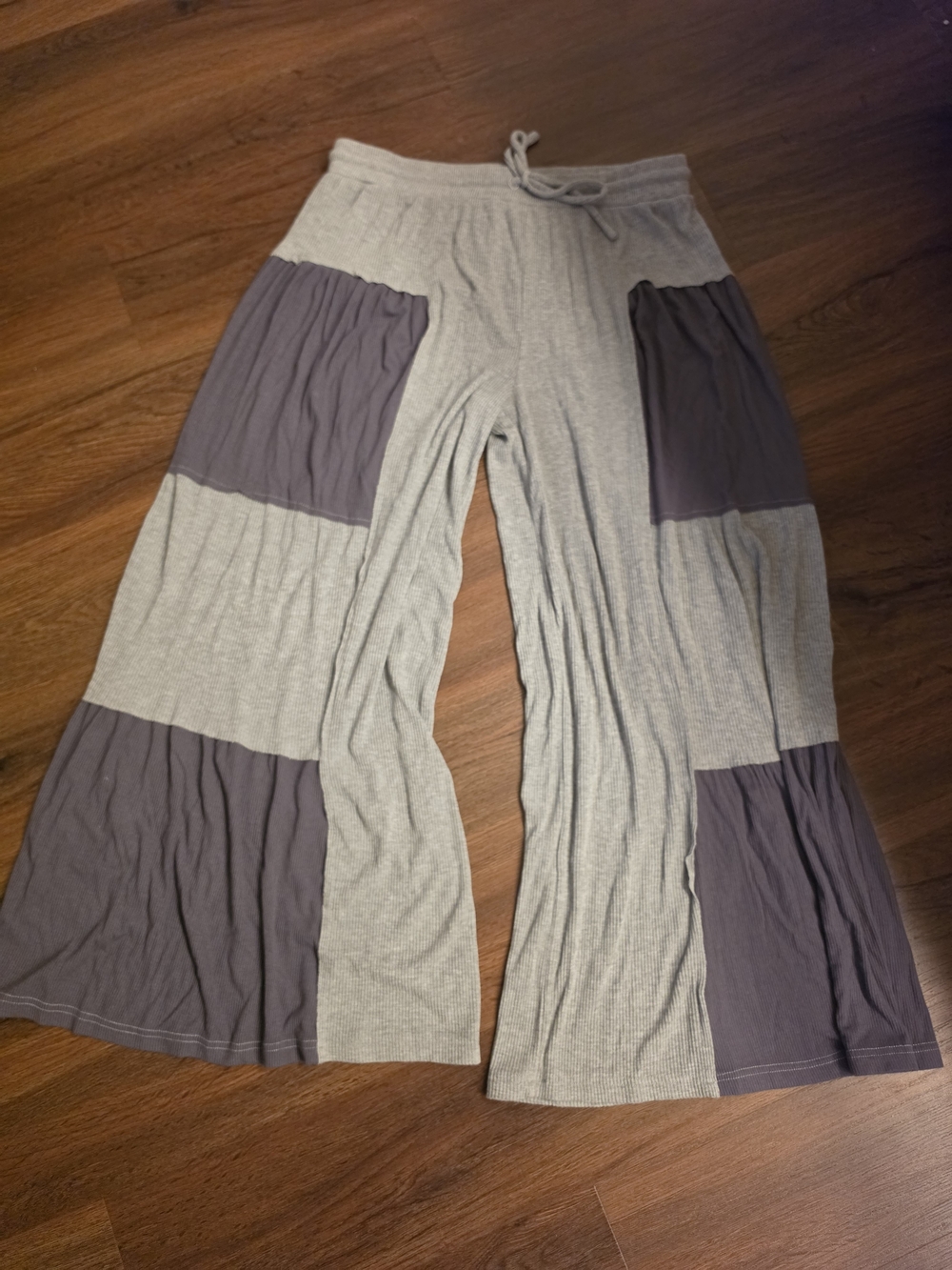 Gray Wide-Leg Colorblock Lounge Pants